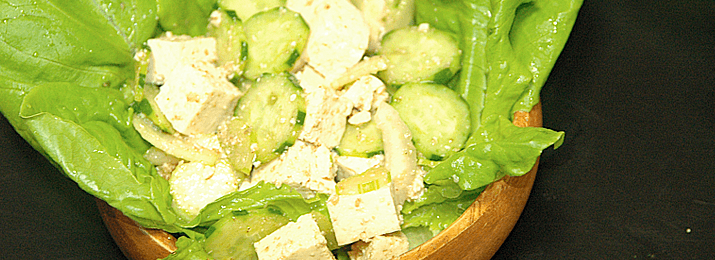 豆腐と野菜のサラダ