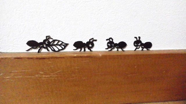 蟻の切り絵